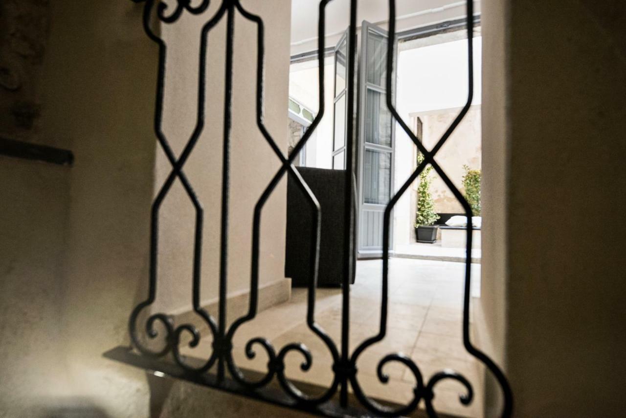 Апартаменти Domus Sbircio Модіка Екстер'єр фото